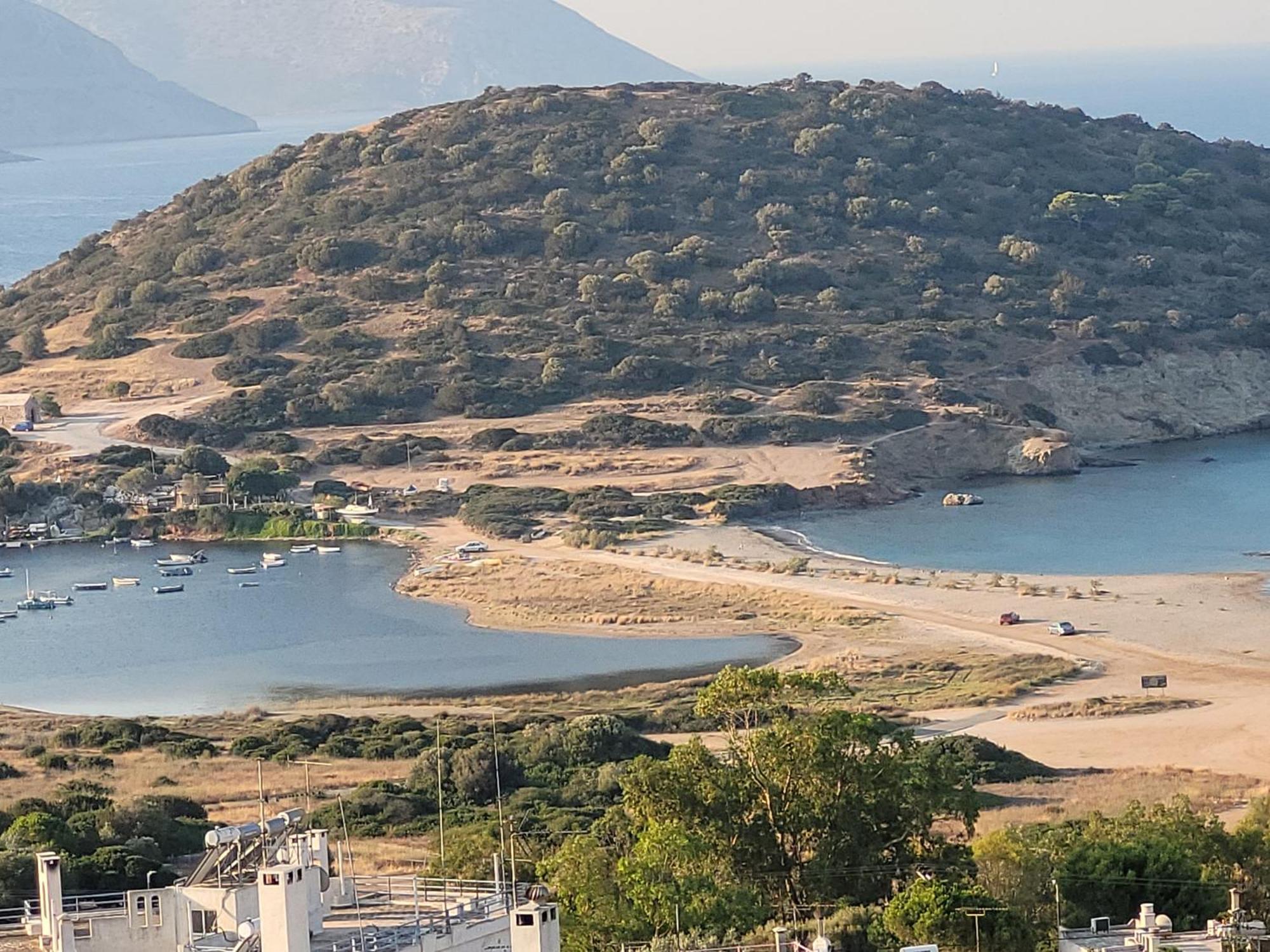 Ferienwohnung Charming Coastal Retreat Anavyssos Exterior foto